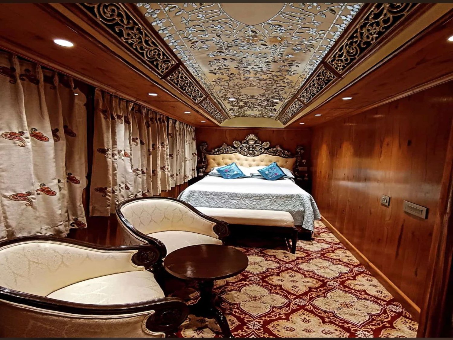 Palace on Wheels Guest Experience